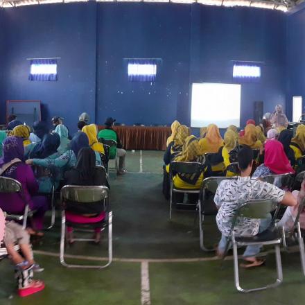 Penyuluhan Tentang Imunisasi pada Anak